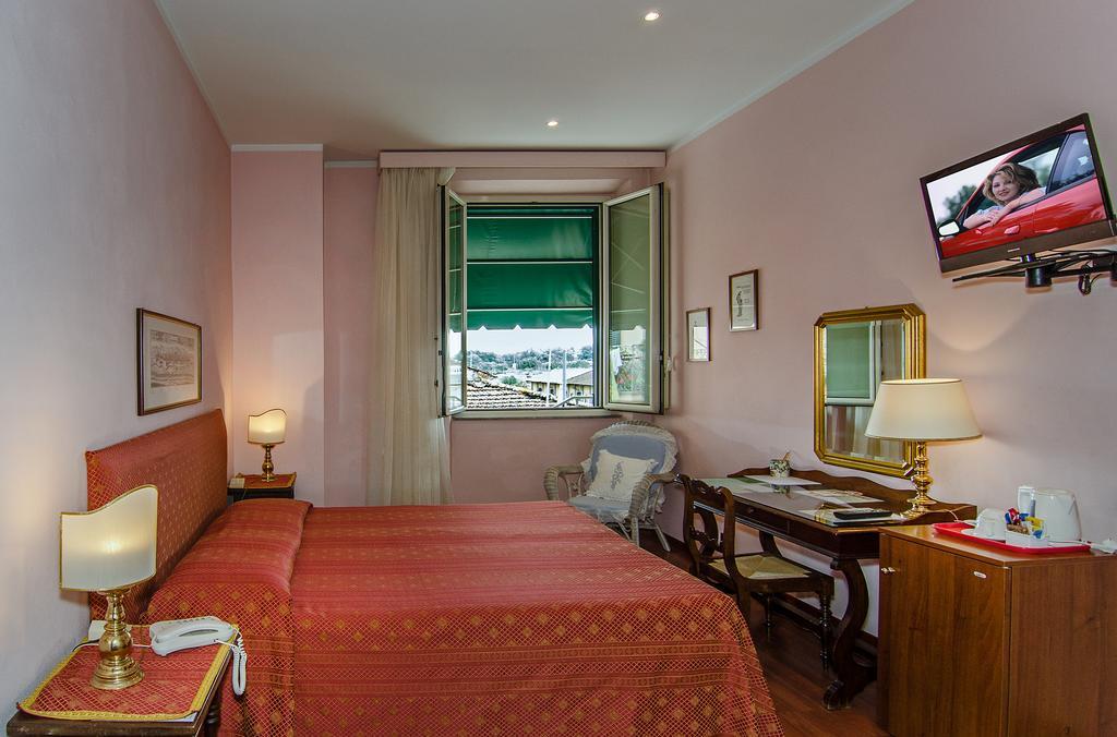 Hotel Rex Lucca Zimmer foto